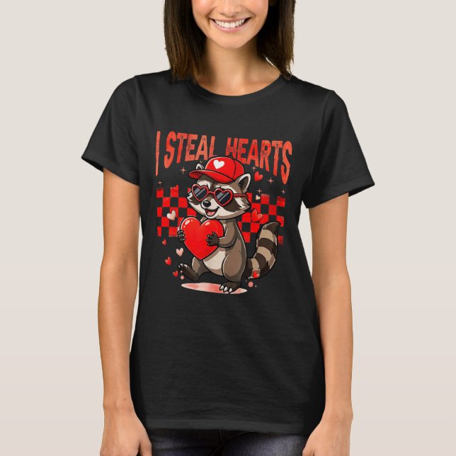 Camiseta I Steal Hearts Design Raccoon Valentine Day Retro  (Frente)
