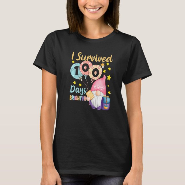Camiseta I Survived 100 Days Brighter  Gnomes Teacher Kids (Frente)