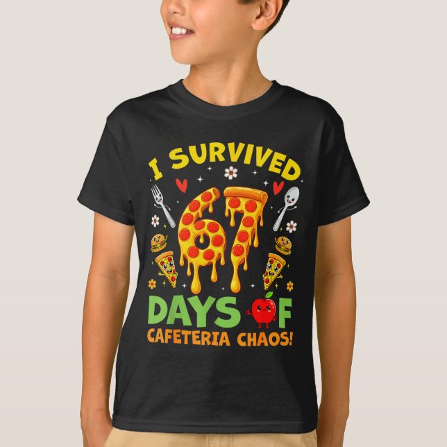 Camiseta I Survived 67 Days Of Cafeteria Chaos Funny Boy Gi (Frente)