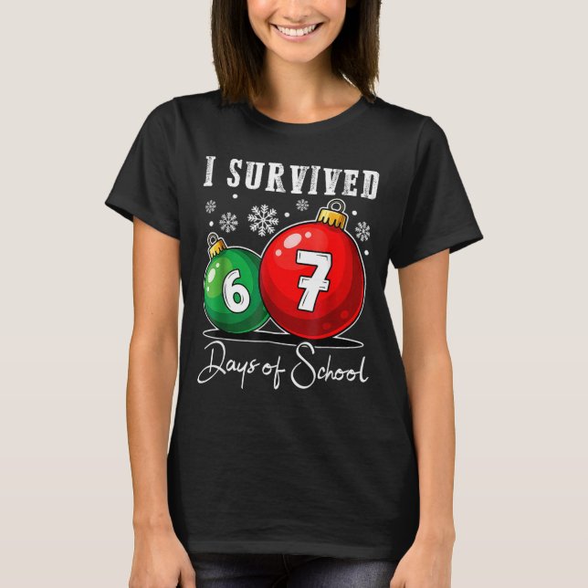 Camiseta I Survived 67 Days Of School Christmas Candy Cane  (Frente)