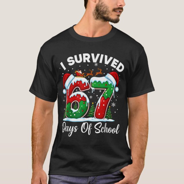 Camiseta I Survived 67 Days Of School Christmas Countdown K (Frente)
