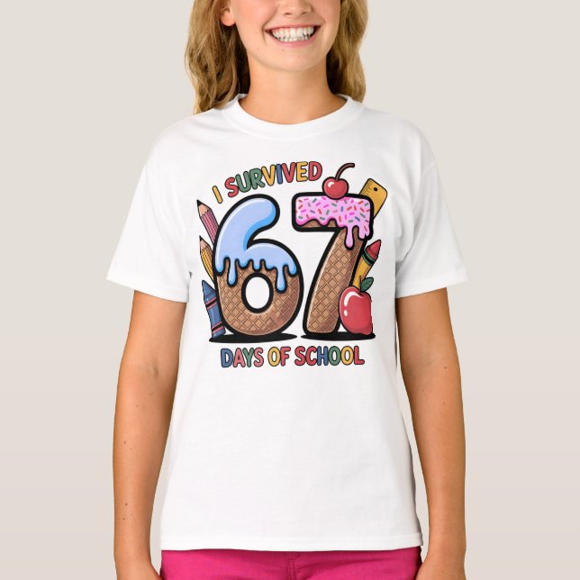 Camiseta I Survived 67 Days of School Colorful School  (Frente)