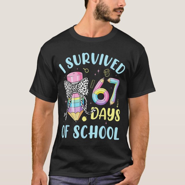 Camiseta I Survived 67 Days Of School Cute Pastel Pencil Bo (Frente)