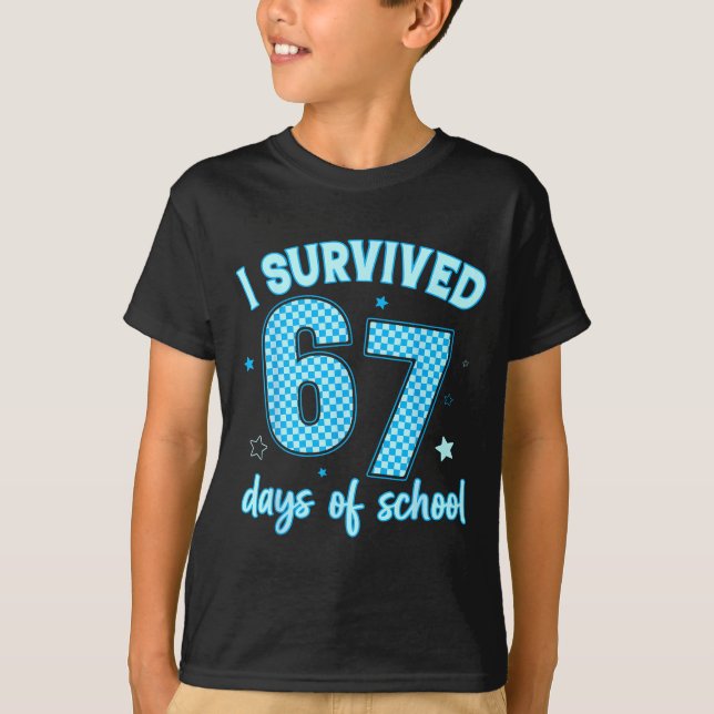 Camiseta I Survived 67 Days Of School For Girls Boy Kids Te (Frente)