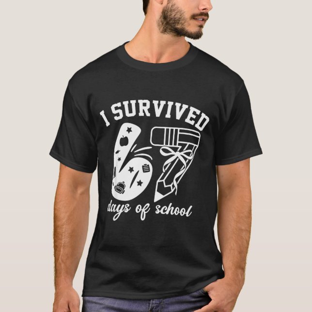 Camiseta I Survived 67 Days Of School Funny 67 Meme Teacher (Frente)