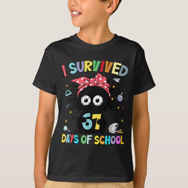 Camiseta I Survived 67 Days Of School Funny Black Cat Six S (Frente)