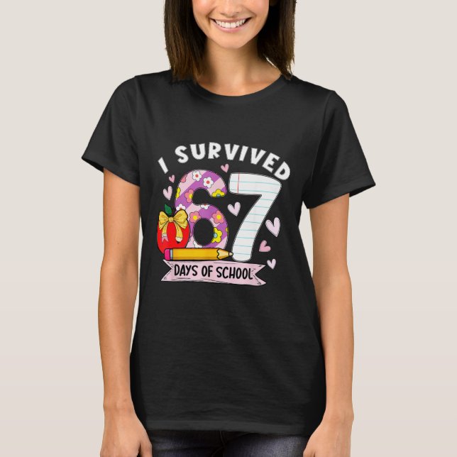 Camiseta I Survived 67 Days Of School Funny Leopard Student (Frente)