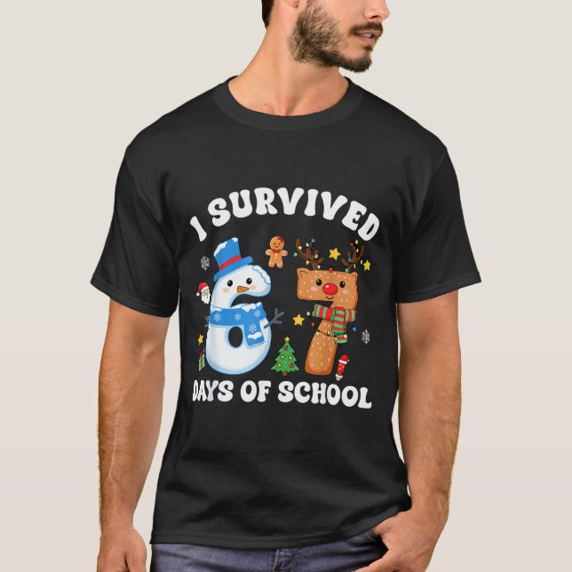 Camiseta I Survived 67 Days Of School Funny Meme Six Seven  (Frente)