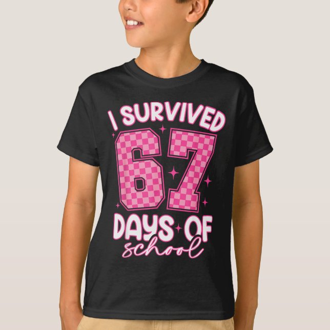 Camiseta I Survived 67 Days Of School Funny Meme Teacher St (Frente)