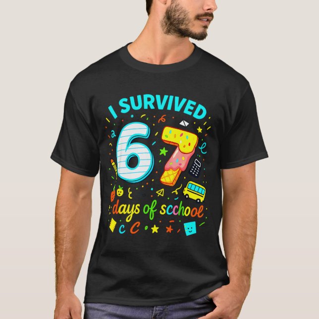 Camiseta I Survived 67 Days Of School Funny Meme Teacher St (Frente)