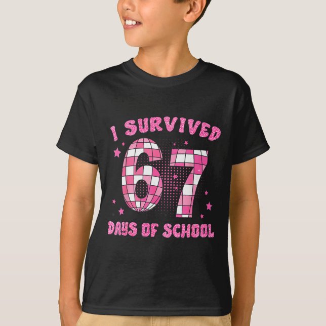 Camiseta I Survived 67 Days Of School Funny Retro 67 Meme S (Frente)