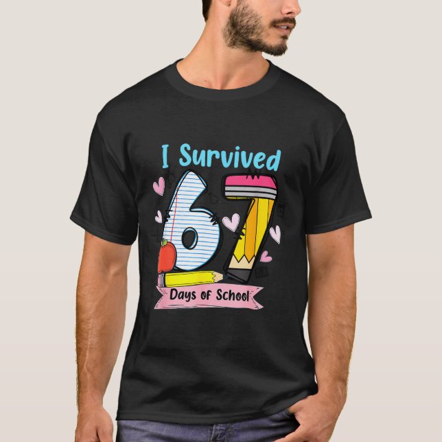 Camiseta I Survived 67 Days Of School, Funny Teachers Stude (Frente)