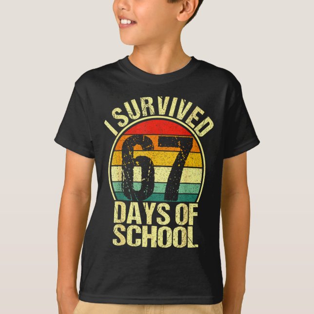 Camiseta I Survived 67 Days Of School Six Seven Meme Teache (Frente)