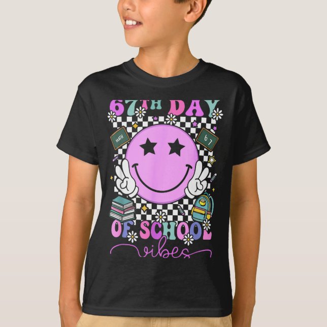 Camiseta I Survived 67 Days Of School Six Seven Meme Teache (Frente)