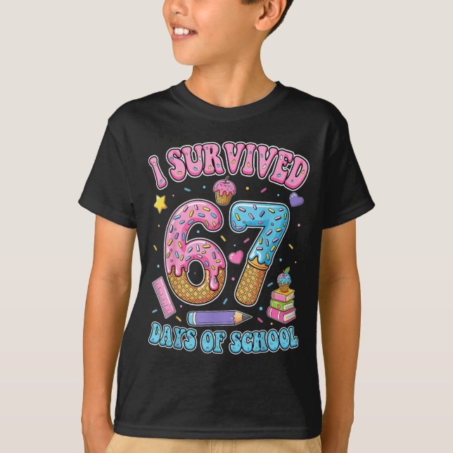Camiseta I Survived 67 Days Of School Six Seven Teachers St (Frente)