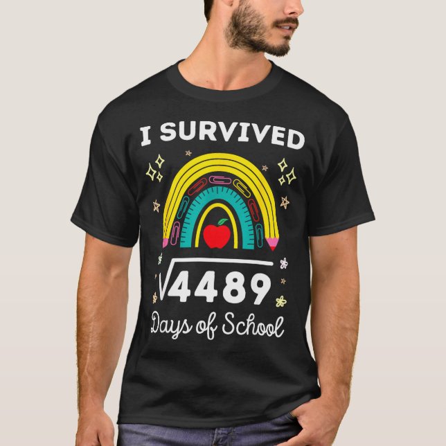 Camiseta I Survived 67 Square Root Days Of School Funny Mem (Frente)