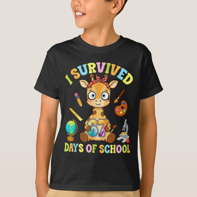 Camiseta I Survived Six Seven Days Of School Cute Giraffe S (Frente)