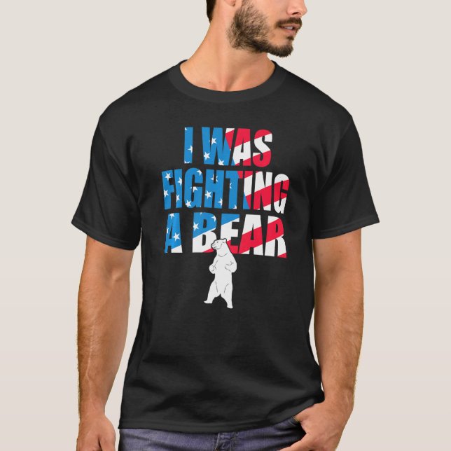 Camiseta I Was Fighting A Bear American Flag Injury Get Wel (Frente)