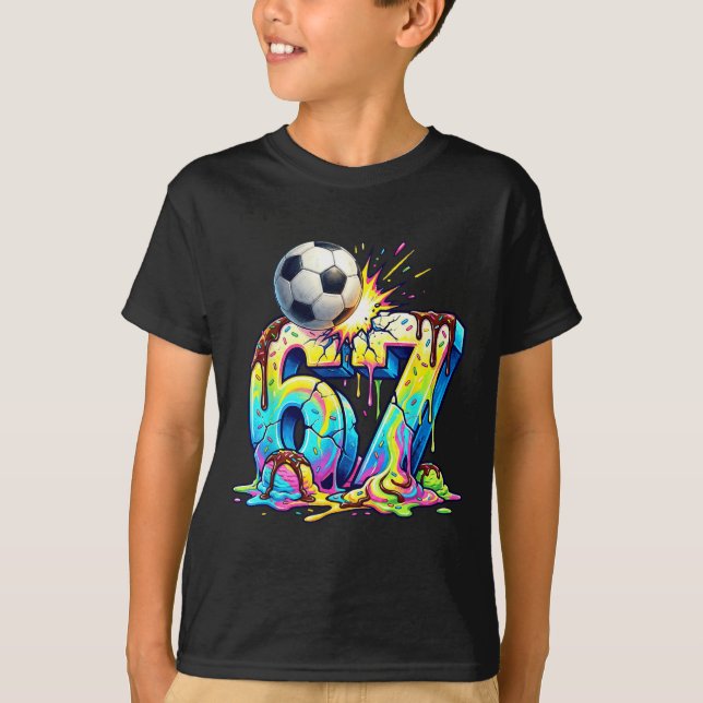 Camiseta Ice Cream Drip Soccer 67 Six Seven Funny Gen Alpha (Frente)