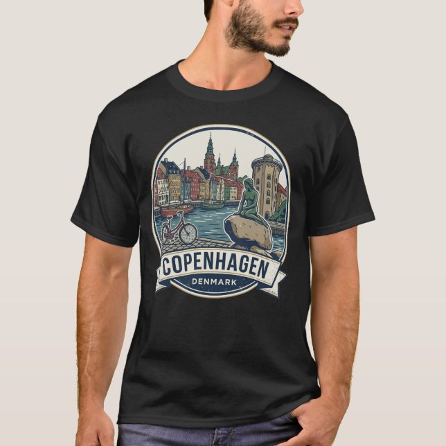 Camiseta Iconic Copenhagen: Bicycle, Canal & Landmark (Frente)