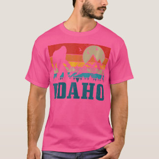 Camiseta Idaho Bigfoot Montanhas Vintage Caminhando Para O