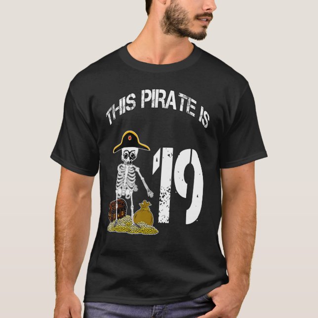 Camiseta Ideia de aniversário para pirata de esqueleto 1 (Frente)