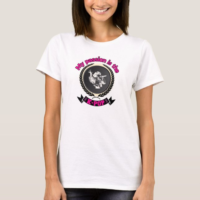 Camiseta Idol Cantando Passion KPop Music Fan Art Design (Frente)
