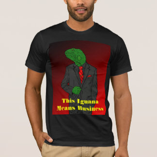 Camiseta Iguana em um t-shirt do terno de negócio