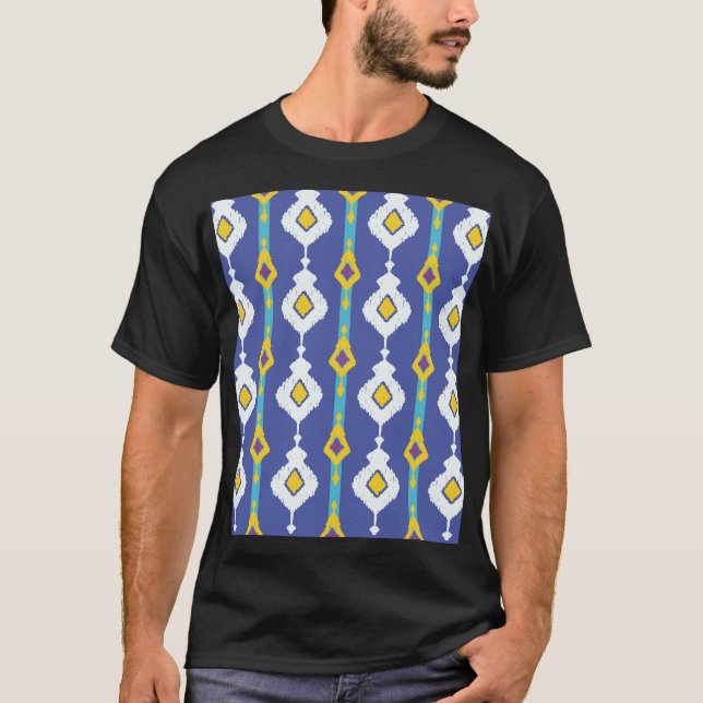 Camiseta Ikat, padrão étnico perfeito. (Frente)