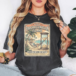Camiseta Ilha da Procrastinação Humor Retro Praia