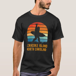 Camiseta Ilha de Ocracoke Carolina do Norte Sasquatch Souve