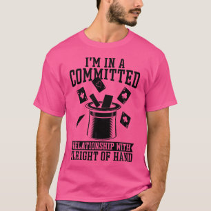 Camiseta Illusão De Desempenho Com Truques De Cartão Mão