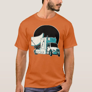 Camiseta Ilustração de Caminhão de Satélite
