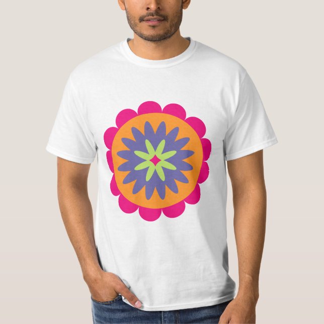 Camiseta ilustração de formas florais laranja e rosa (Frente)