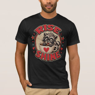 Camiseta Ilustração de Guaxinim Amante de Café 'Rise & Shin