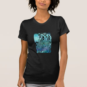 Camiseta Ilustração de Pavão em Arte Nova Vintage Antigo