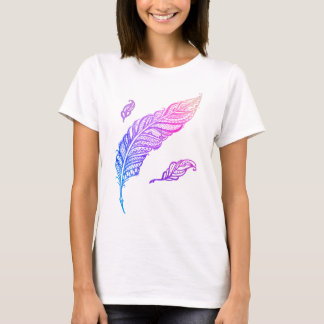 Camiseta Ilustração de Pena de Lace Intriciada por Edgy & C