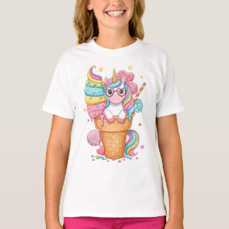 Camiseta Ilustração de Unicórnio Fofo em Casquinha de Sorve