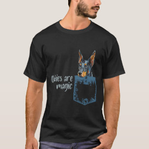 Camiseta Ilustração do Estilo Pocket Dobie Doberman