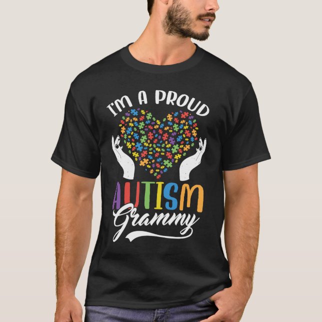 Camiseta I'm A Proud Autism Grammy Autism Puzzle Heart Awar (Frente)