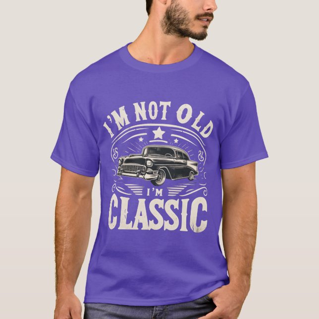 Camiseta Im Not Old Im Classic Car Enthusiast boy (Frente)