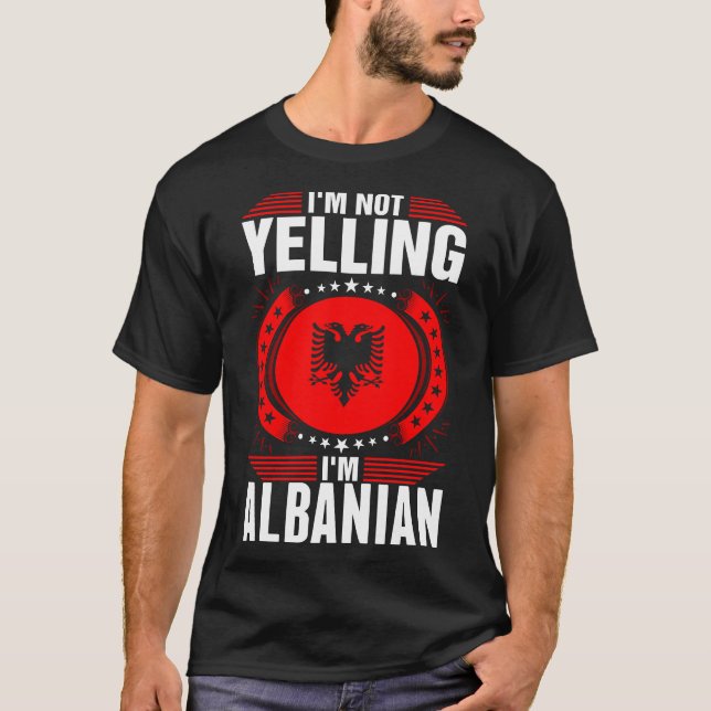Camiseta Im Tshirt não gritando do albanês Im (Frente)