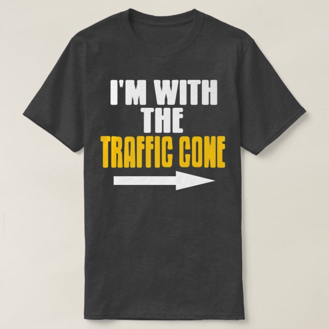 Camiseta I'm With The Traffic Cone Costume Funny Halloween  (Frente do Design)