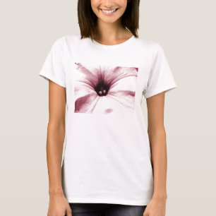 Camiseta Imagem cor-de-rosa desvanecida do macro da flor