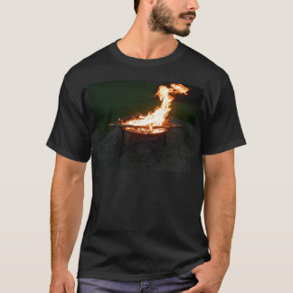 Camiseta Imagem de fogueira do poço de incêndio