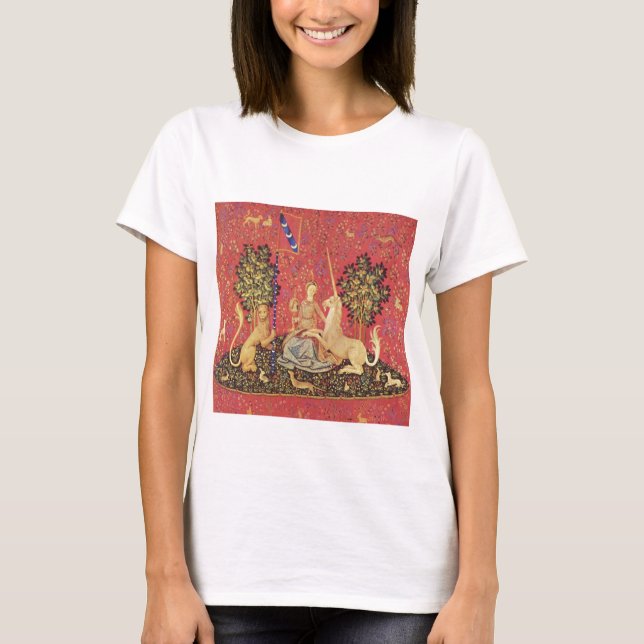 Camiseta Imagem de Tapeçaria Medieval do Unicórnio e da Mai (Frente)