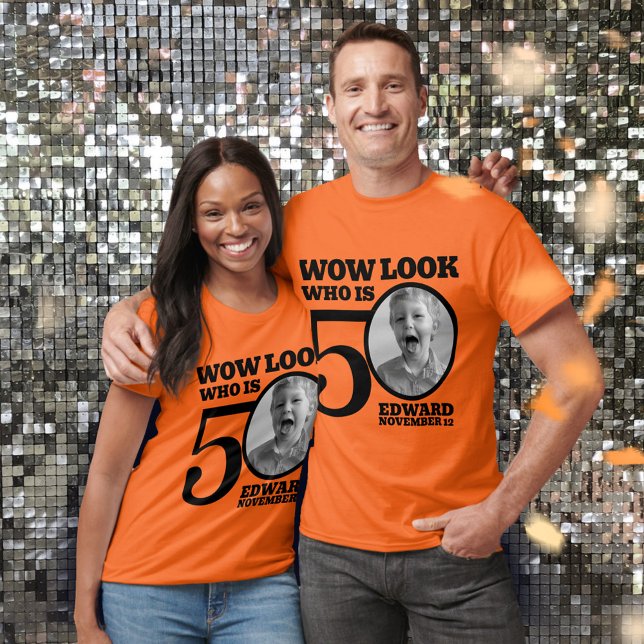 Camiseta Imagem preta do 50º aniversário, com cor (Criador carregado)