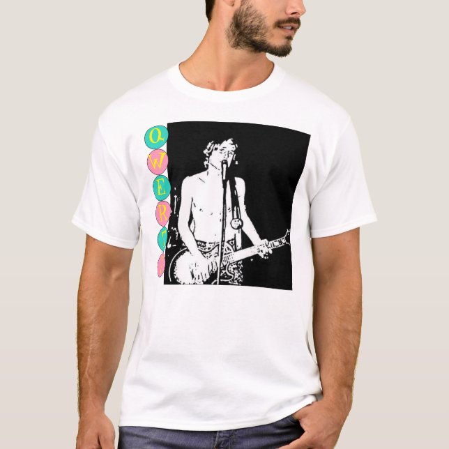 Camiseta Imagem retro mestra QWERTY da banda (Frente)