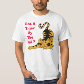 Camiseta imagens, obtidas um tigre pela cauda? , Laura