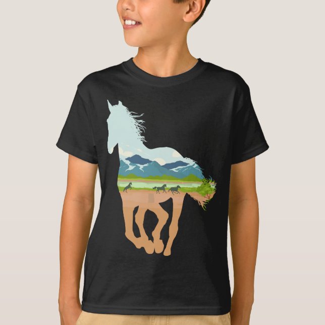 Camiseta Impressão de Cavalo com Pista de Cavalo Paisagista (Frente)